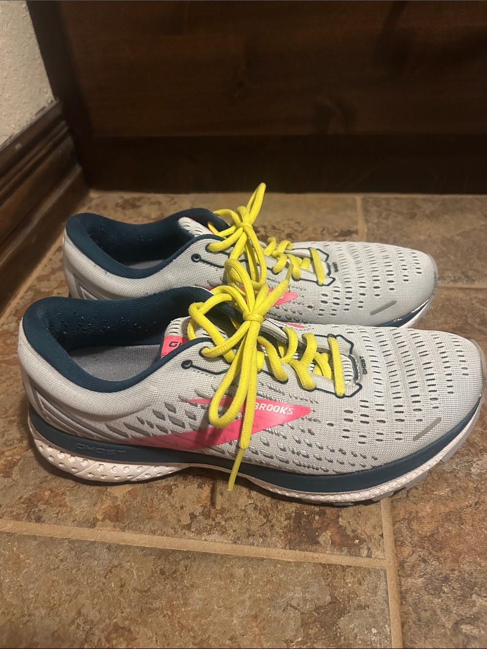 Brooks Women’s Running Shoes - Light Gray with Pink & Yellow
